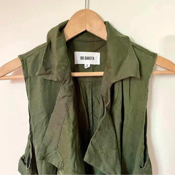 BB Dakota  Wrap Star Drape Front Vest Green - Picture 7 of 12